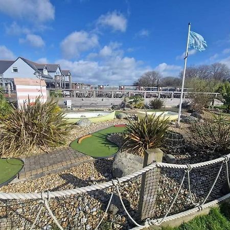 Home With A View Whitecliff Bay Holiday Park Бембридж Екстериор снимка
