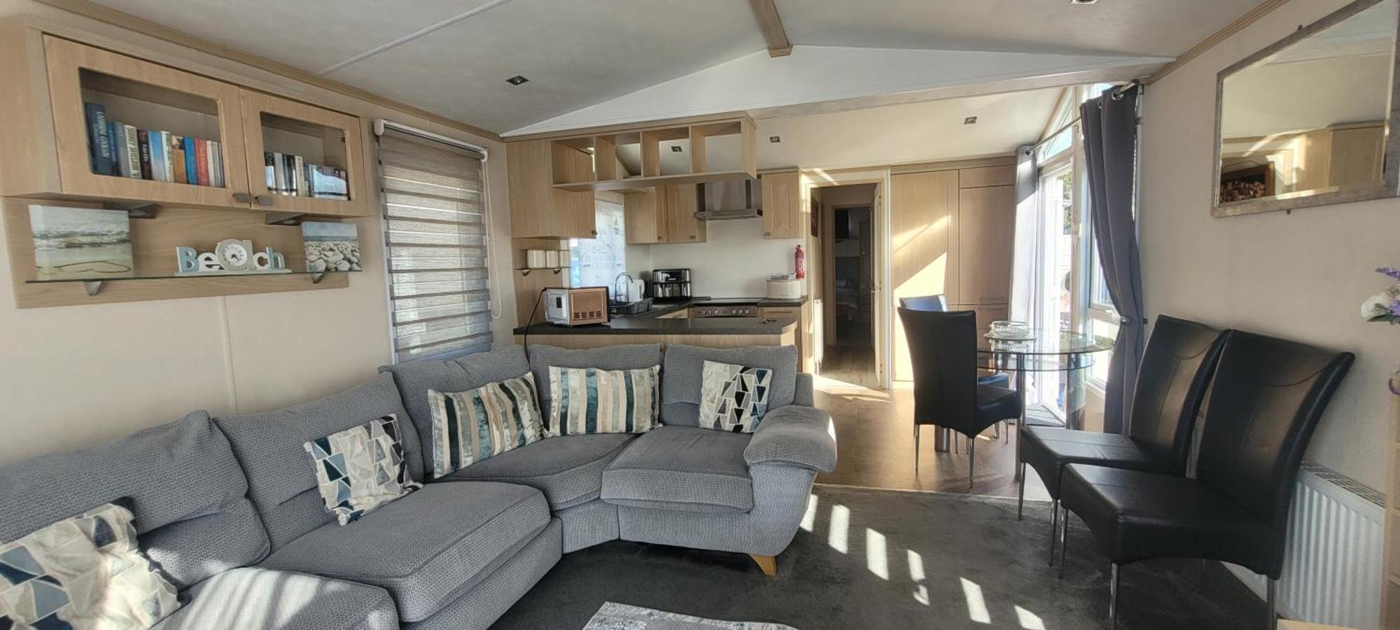 Home With A View Whitecliff Bay Holiday Park Бембридж Екстериор снимка