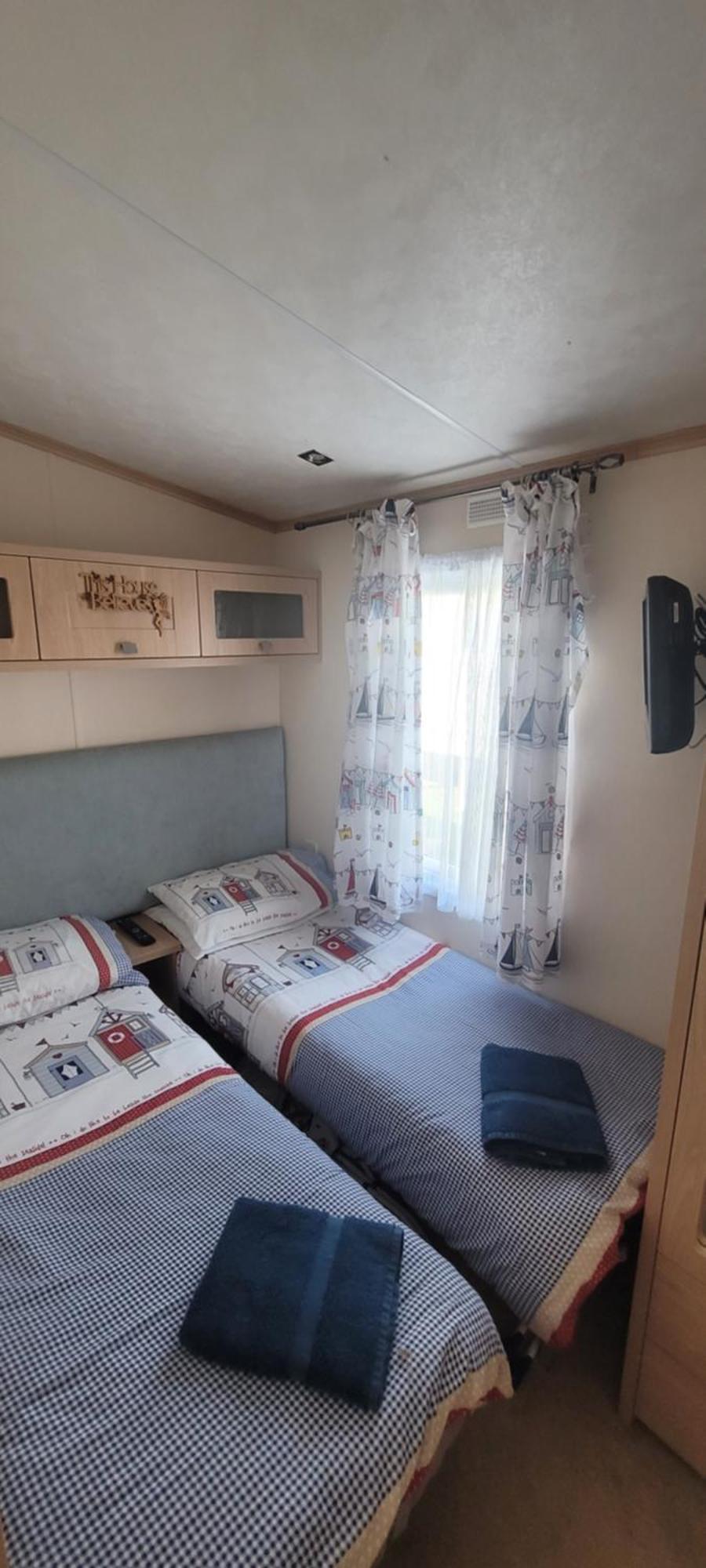 Home With A View Whitecliff Bay Holiday Park Бембридж Екстериор снимка